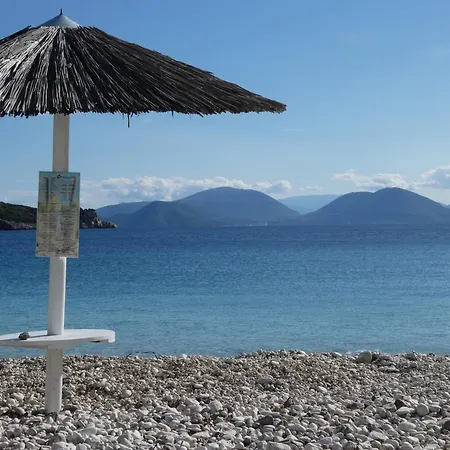 Villa Petros, Vassiliki, Lefkada - 3 Bedrooms, Pool, Stunning Views Pondi