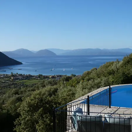 Petros, Vassiliki, Lefkada - 3 Bedrooms, Pool, Stunning Views Vilă
