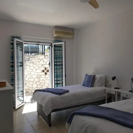 Petros, Vassiliki, Lefkada - 3 Bedrooms, Pool, Stunning Views *