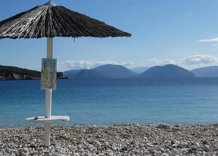 Villa Petros, Vassiliki, Lefkada - 3 Bedrooms, Pool, Stunning Views Pondi