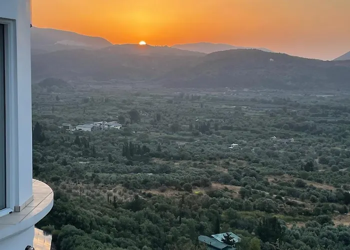 Villa Petros, Vassiliki, Lefkada - 3 Bedrooms, Pool, Stunning Views